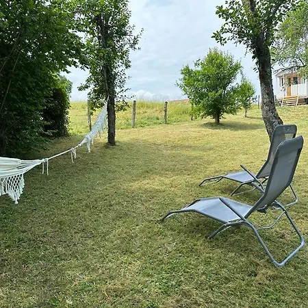 La Roulotte De Lois & Clara * Arc-en-Barrois