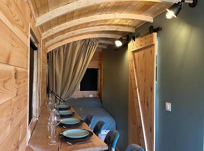 La Roulotte De Lois & Clara Luxe tent Arc-en-Barrois